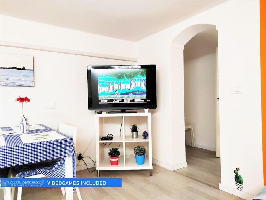 Central Apartments Mezzanine - 1 Min To Via Etnea كاتانيا المظهر الخارجي الصورة
