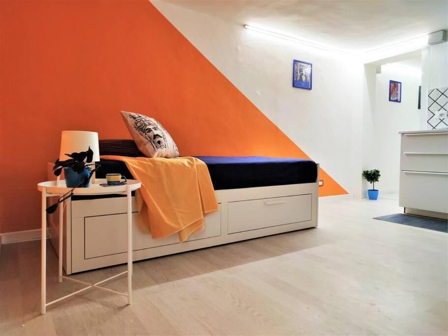 Central Apartments Mezzanine - 1 Min To Via Etnea كاتانيا المظهر الخارجي الصورة