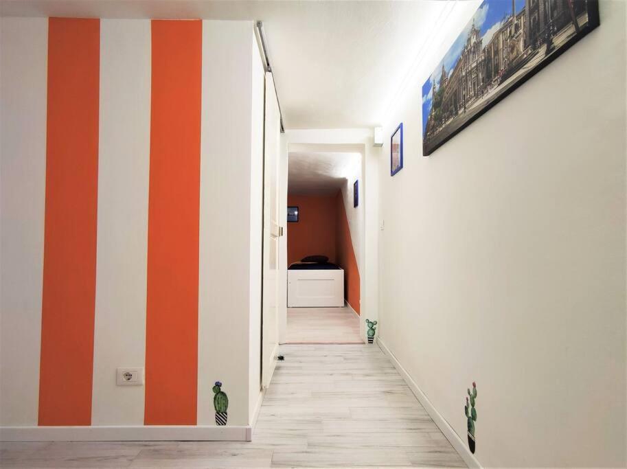 Central Apartments Mezzanine - 1 Min To Via Etnea كاتانيا المظهر الخارجي الصورة